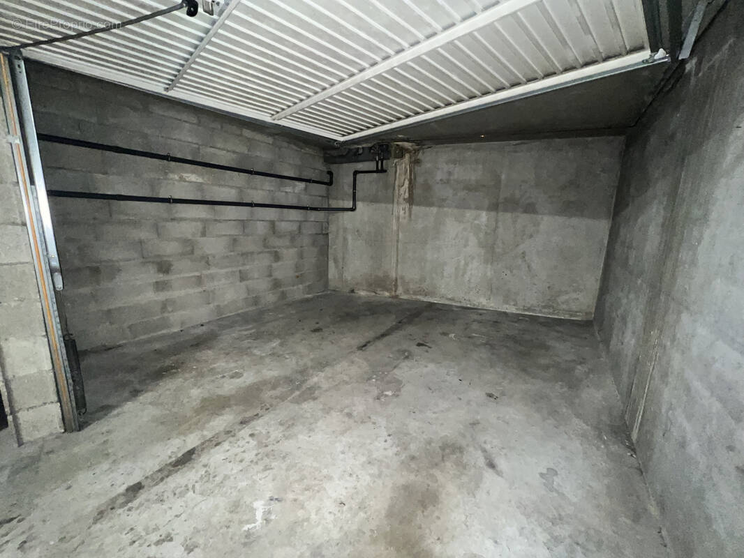 Parking à SAVIGNY-SUR-ORGE