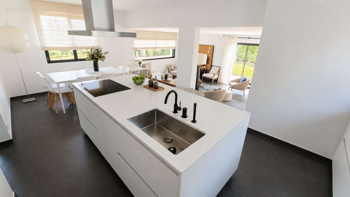 Maison 164 m² à Reignier  - photo 7