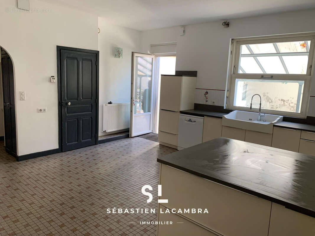 Appartement à SAINT-JUERY