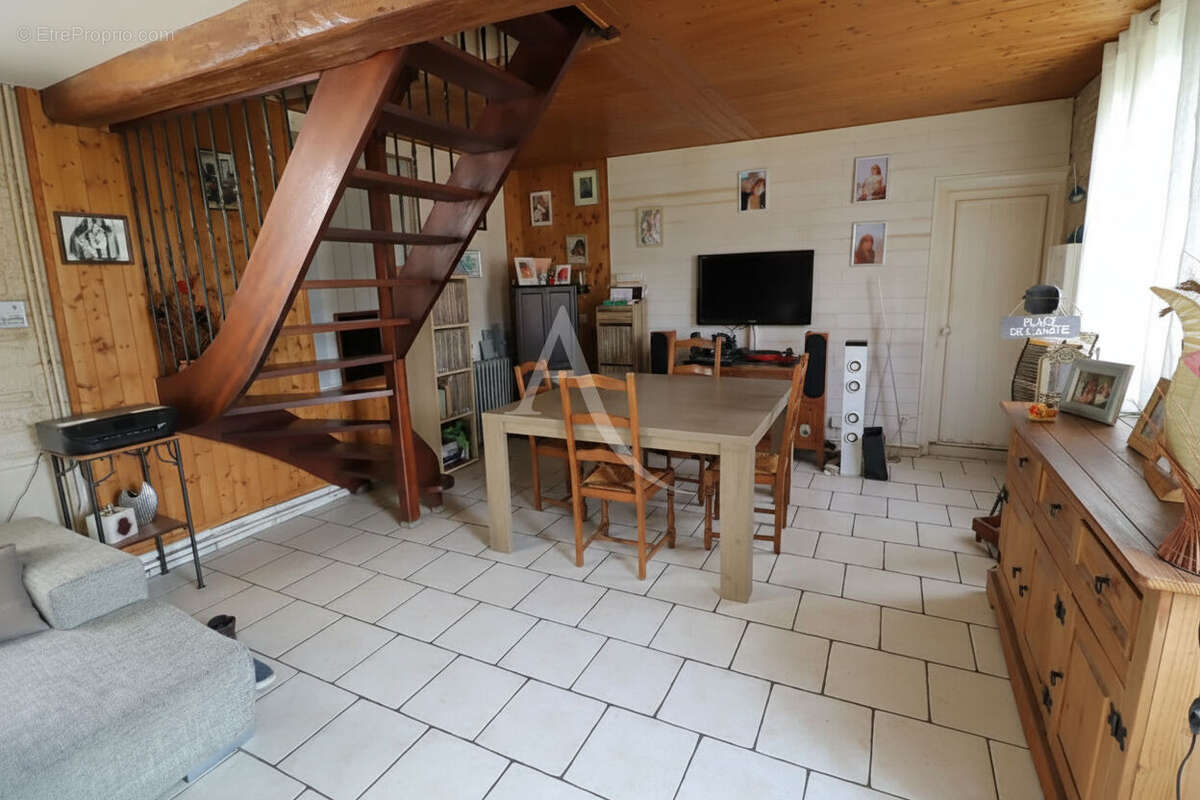 Maison à HONDOUVILLE