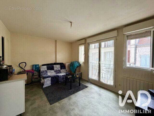 Photo 1 - Appartement à CLAYE-SOUILLY