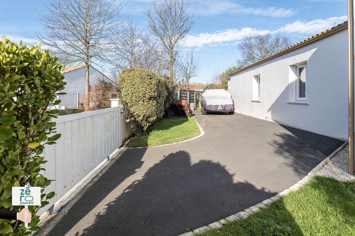 Maison à LANDEVIEILLE
