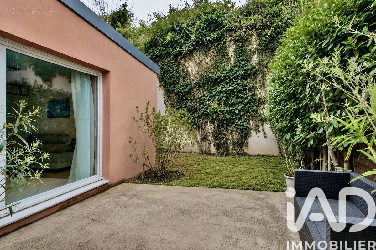 Photo 2 - Maison à NANTERRE