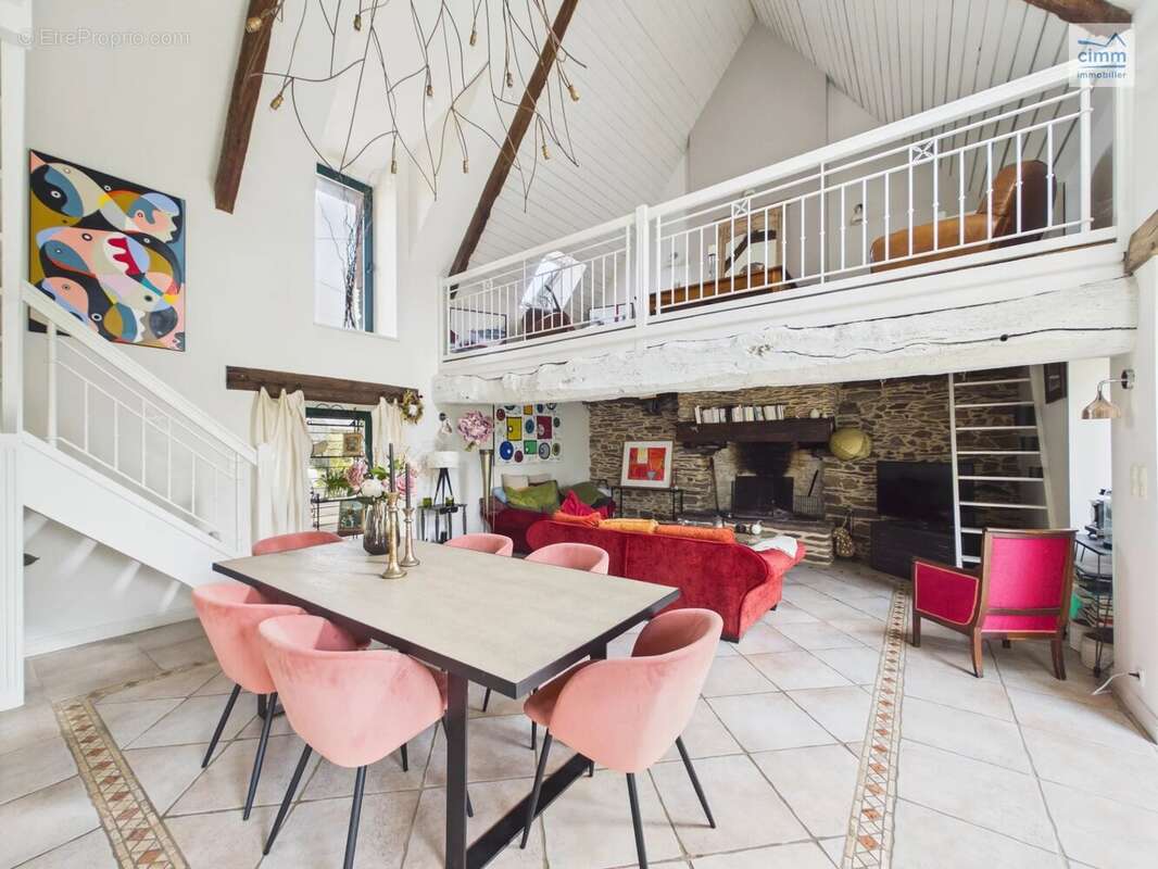 Maison à LES BRULAIS