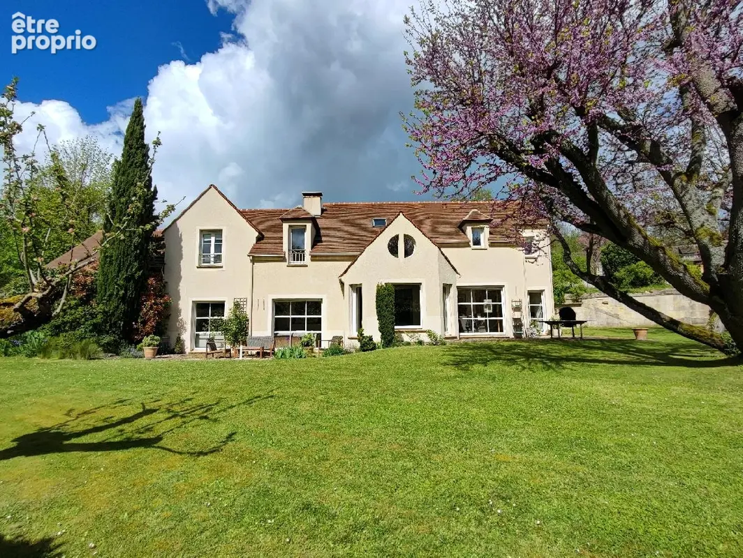 Maison à NESLES-LA-VALLEE