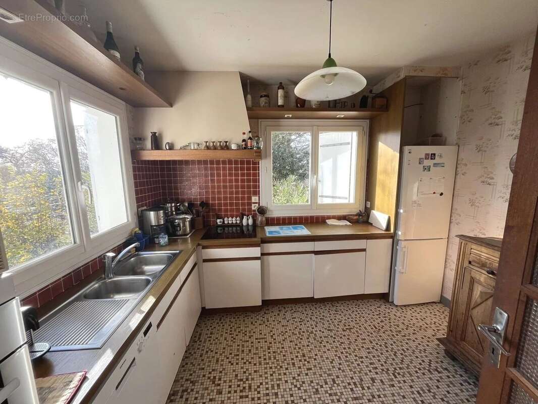 Exclusivite !! maison conleau aperçu mer et plage a pied !!! - photo 3