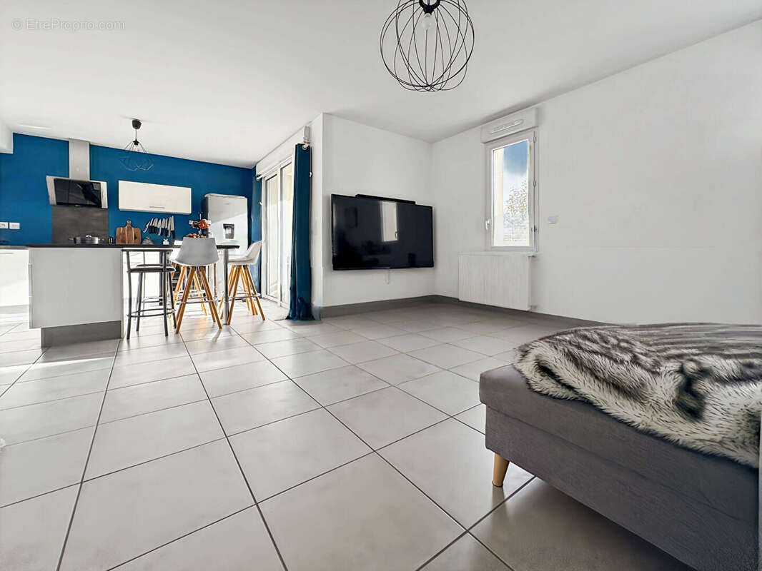 Appartement à SERPAIZE