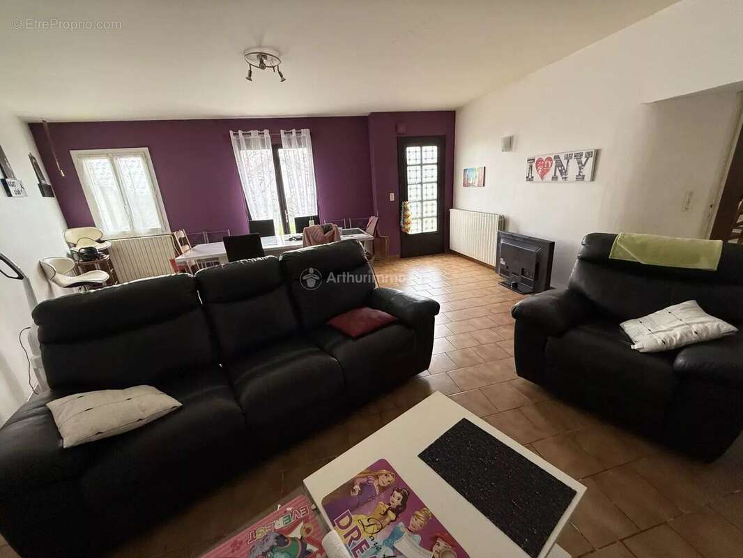 Maison à SAINTE-GEMME