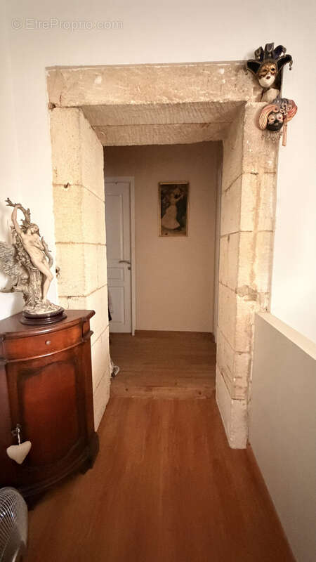 Maison à SAINT-SAVINIEN