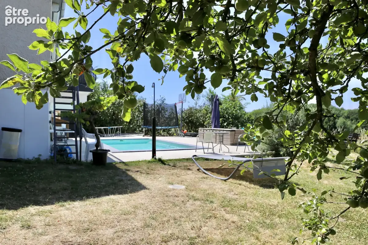 Maison à vendre à VILLERS ALLERAND (51), une maison principale sur deux niveaux, un logement indépendant, une piscine extérieure - photo 18