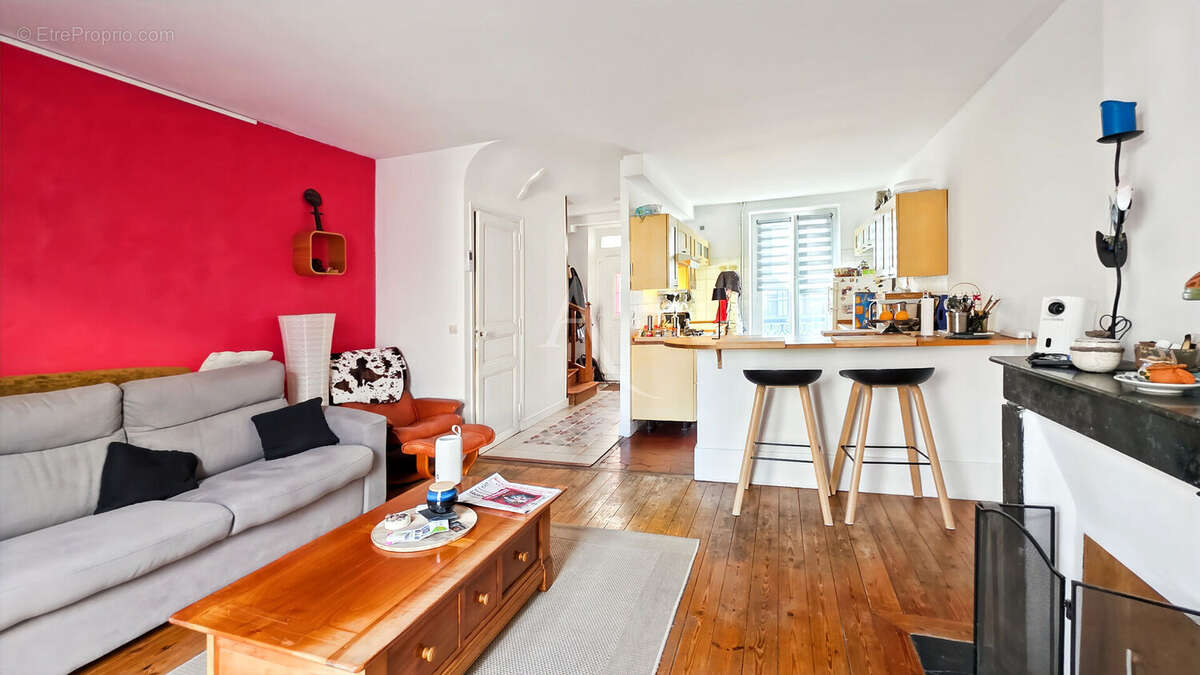 Maison à LES MUREAUX