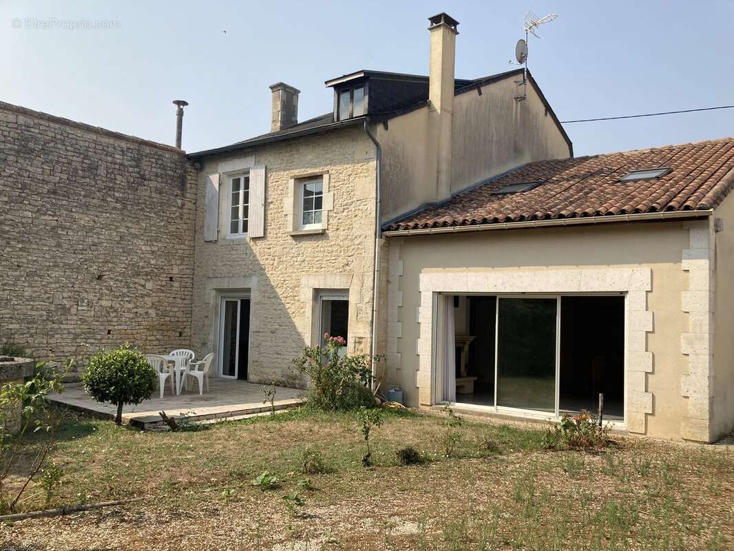 Maison de village avec de vastes espaces de vie - photo 20