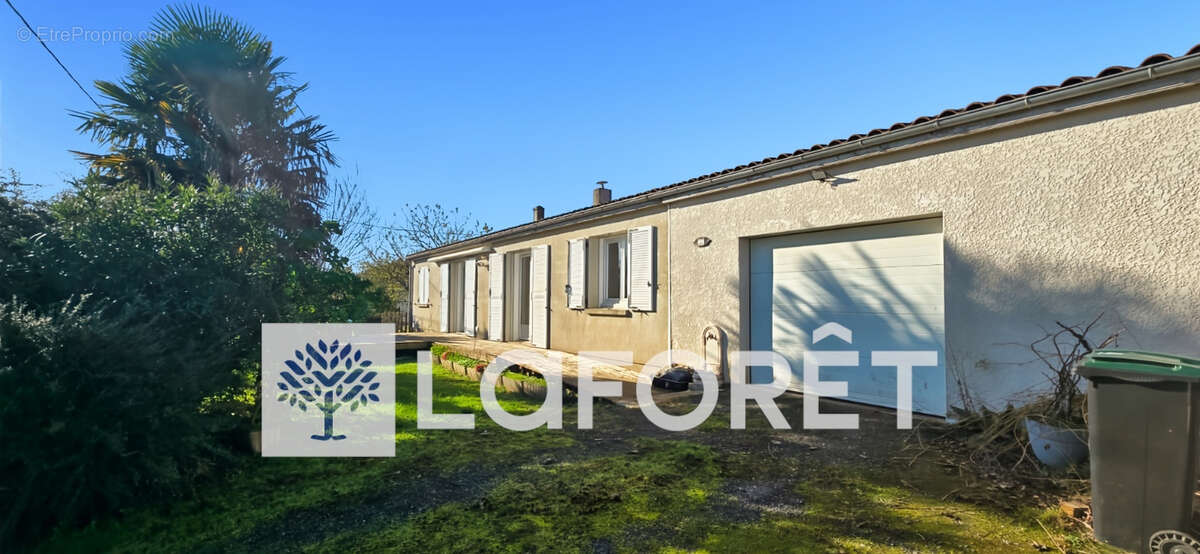 Maison à MONTPELLIER-DE-MEDILLAN