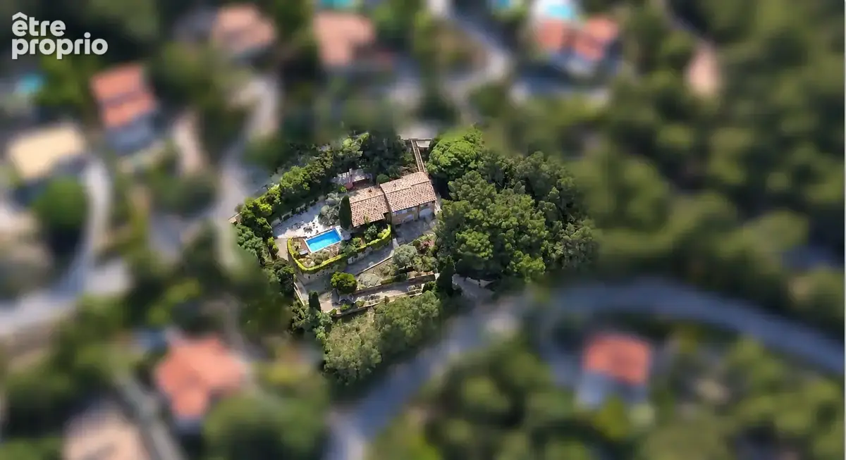 Maison à HYERES