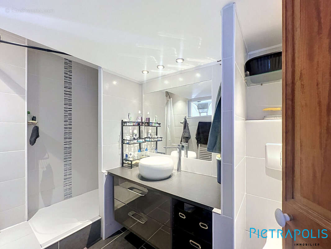 Appartement 49 m² à Sete  - photo 6