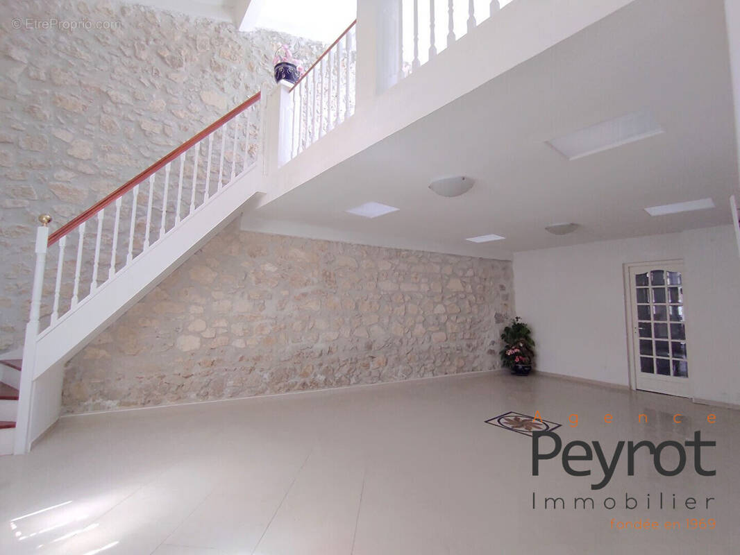 Maison à ROQUEFORT-DES-CORBIERES