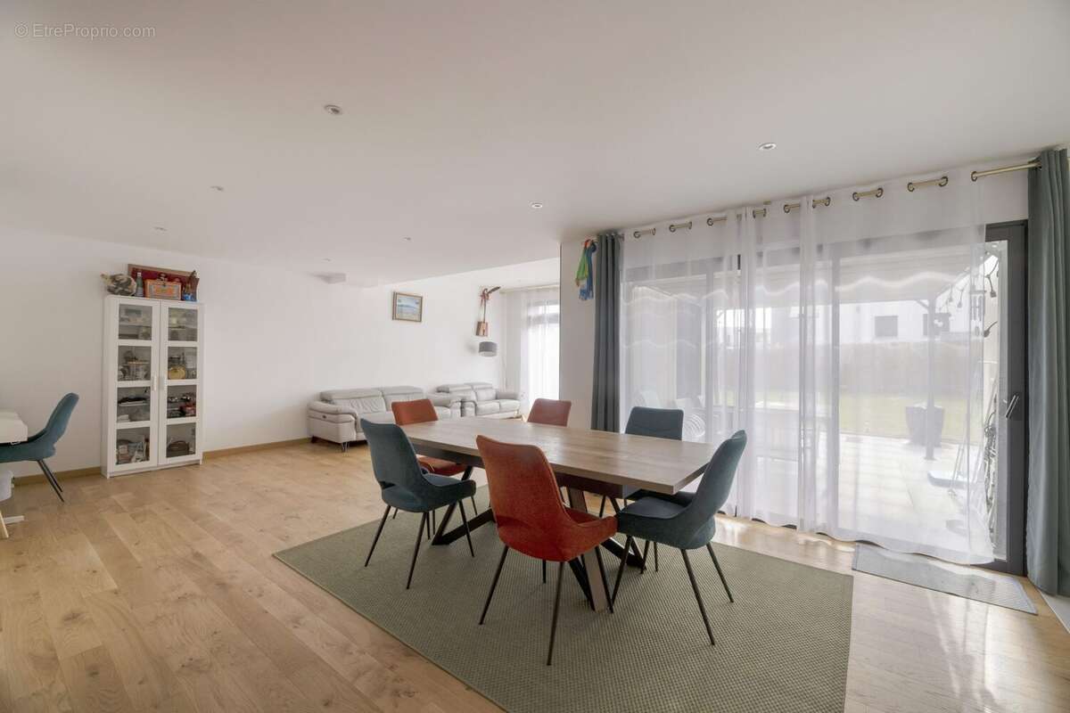 Maison 150 m² à Bourgbarre  - photo 3