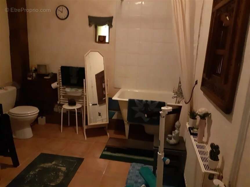 Maison à SAINT-LEGER-MAGNAZEIX