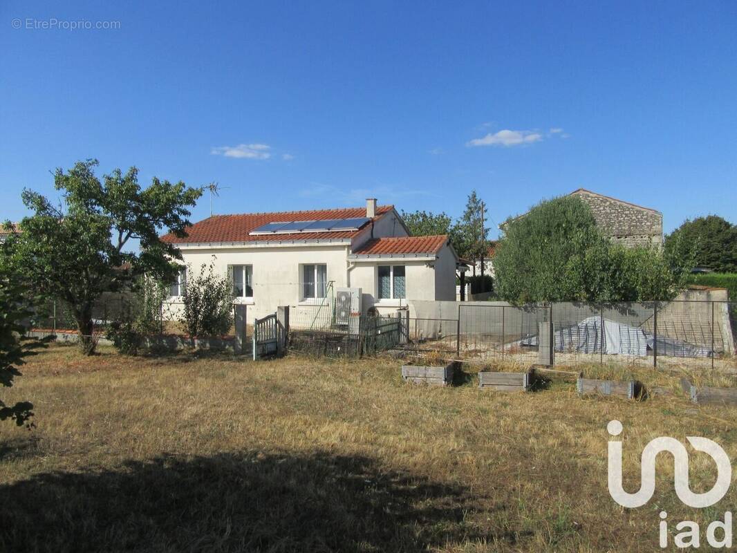 Photo 1 - Maison à FONTENAY-LE-COMTE