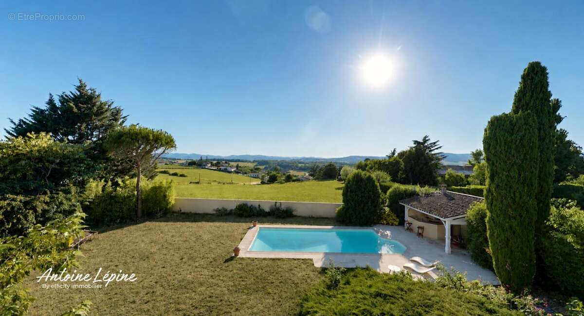 Maison 195 m² à Lachassagne  - photo 2