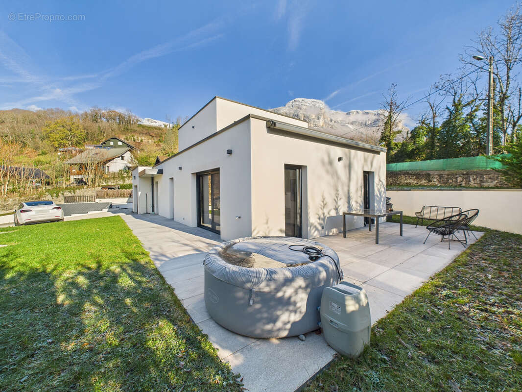 Maison à SAINT-ALBAN-LEYSSE