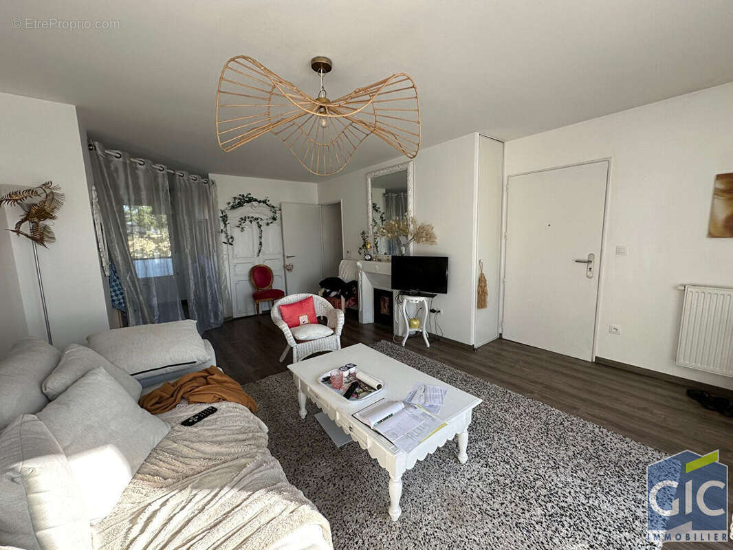 Appartement à HEROUVILLE-SAINT-CLAIR