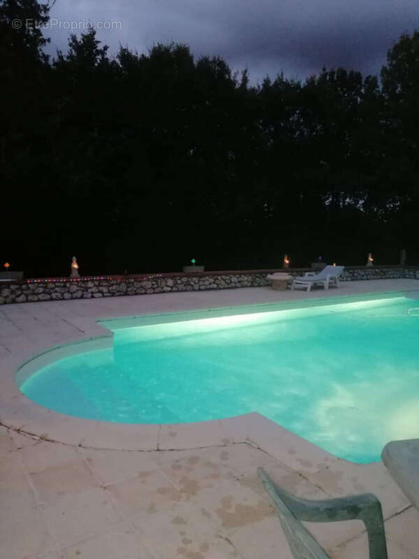 Maison à MONTAIGU-DE-QUERCY