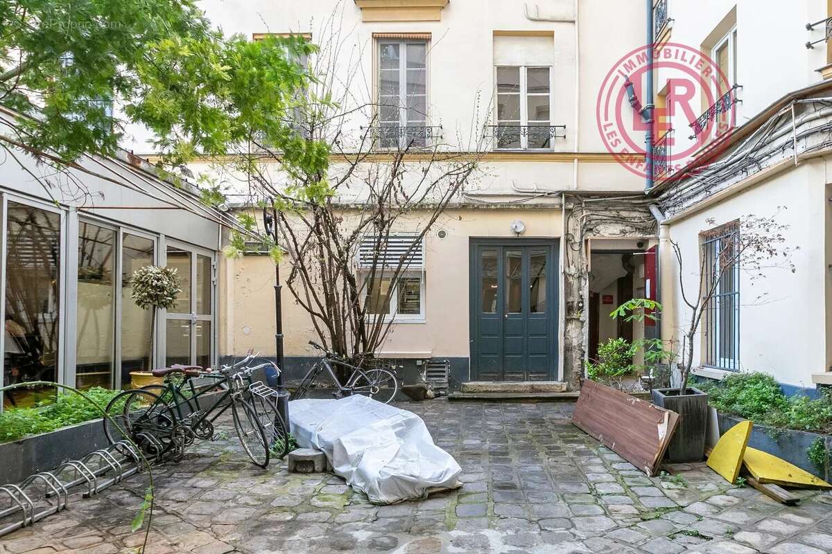Appartement à PARIS-10E