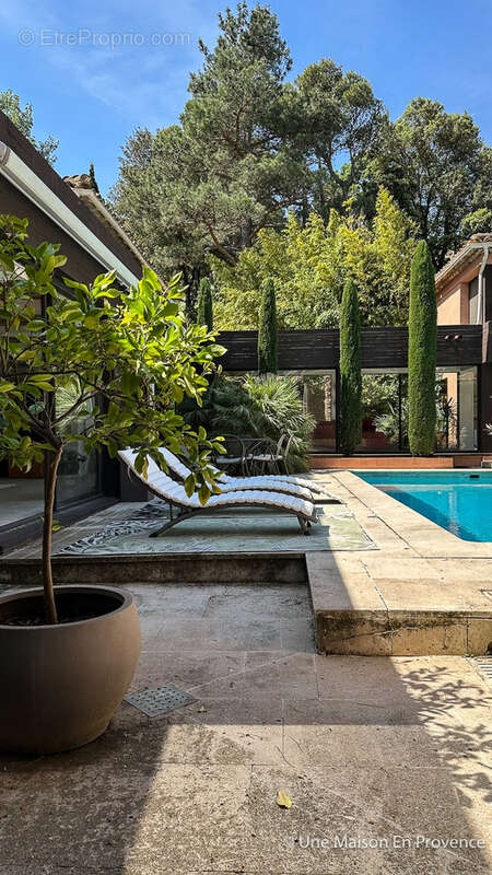 Maison à VILLENEUVE-LES-AVIGNON