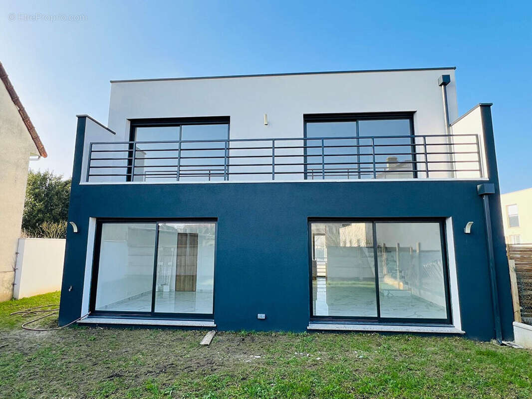 Maison à CONFLANS-SAINTE-HONORINE