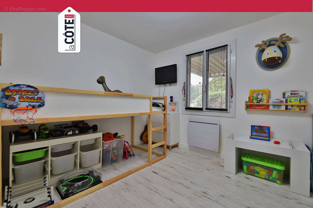 Maison à SAINT-VICTORET