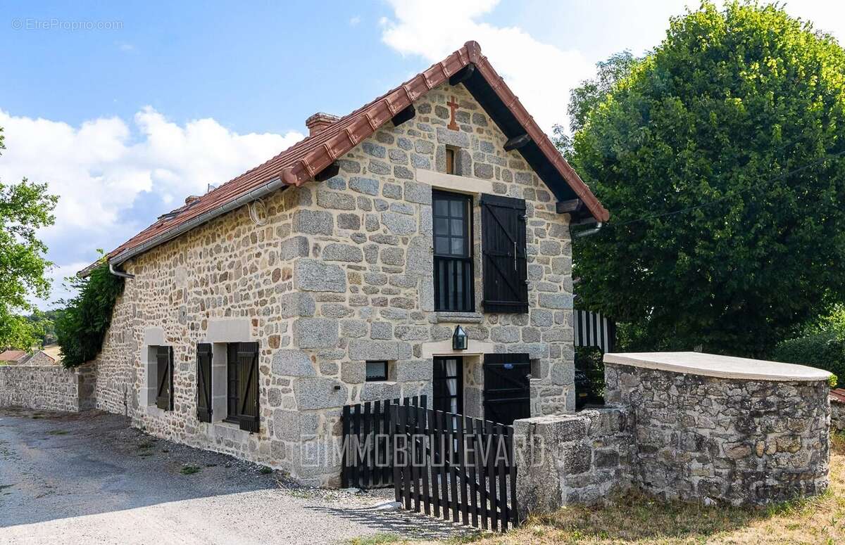 À vendre, maison indépendante avec grand terrain 4094m² (23) - photo 2