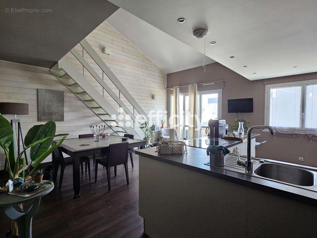 Appartement - photo 2