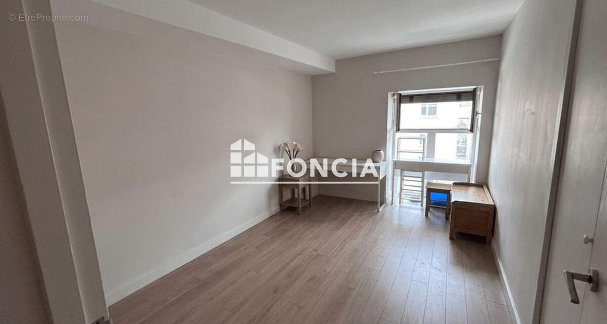 Exclusivité – Superbe Duplex F3 de 70m² avec Terrasse de 40m² – Monument Historique BBC - photo 8