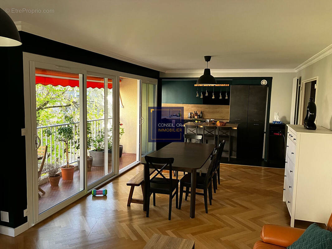 Appartement à OULLINS