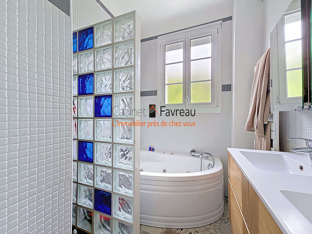 Maison à CHEVILLY-LARUE