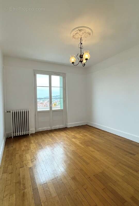 Appartement à VICHY