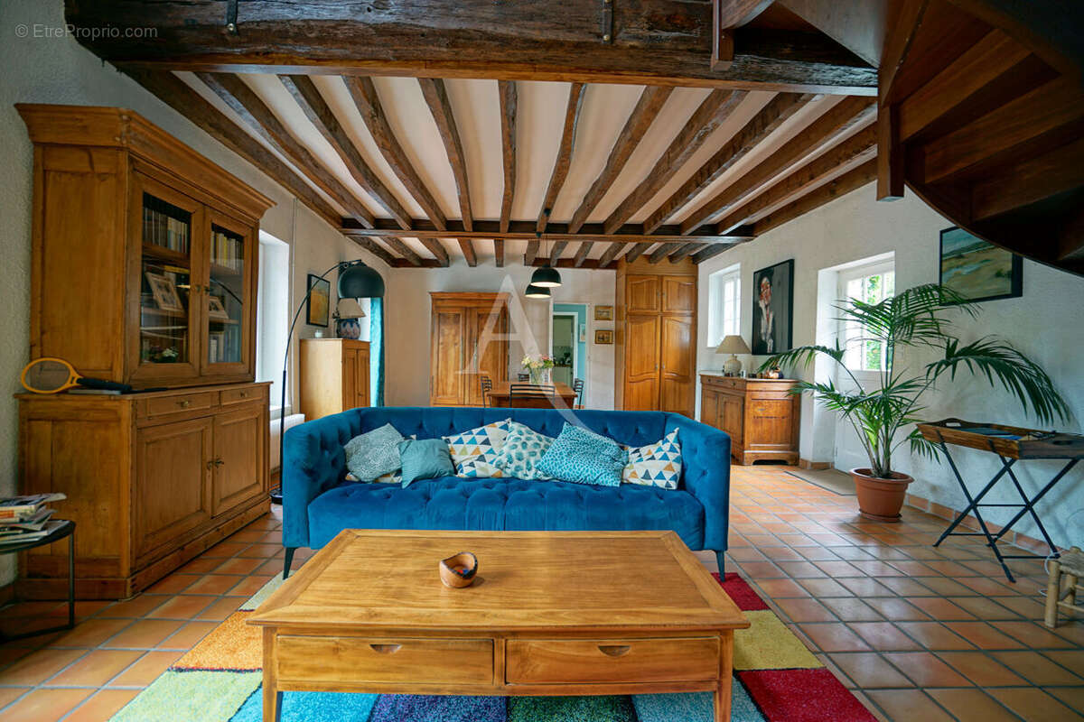 Maison à SAINT-JEAN-DE-BRAYE