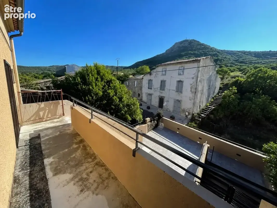 Investissement locatif - Maison 3 appartements + dépendances - 178 m² - photo 17