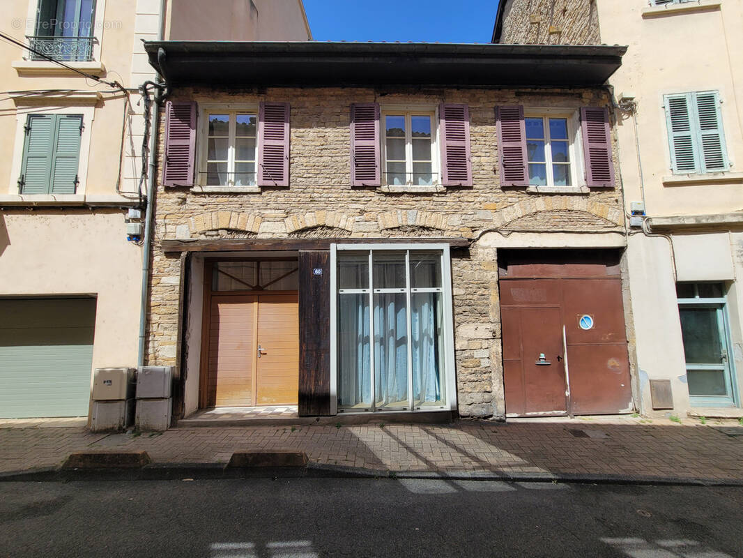 Maison à TREVOUX