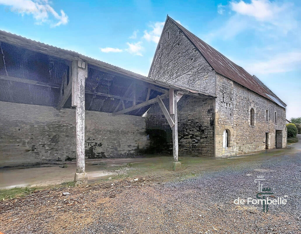 Maison à LE FRESNE-CAMILLY