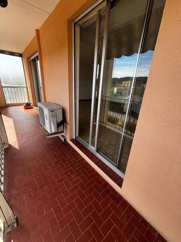   - Appartement à DRAGUIGNAN