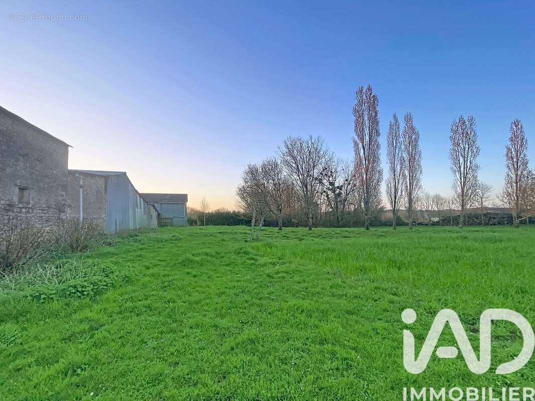 Photo 5 - Maison à SAINT-MAIXENT-DE-BEUGNE