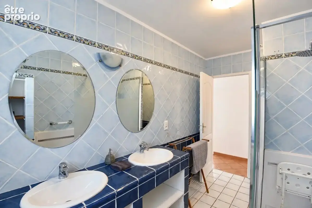 Saint-Paul-en-Forêt – Villa 140 m², 4 chambres, piscine chauffée et garage - photo 10