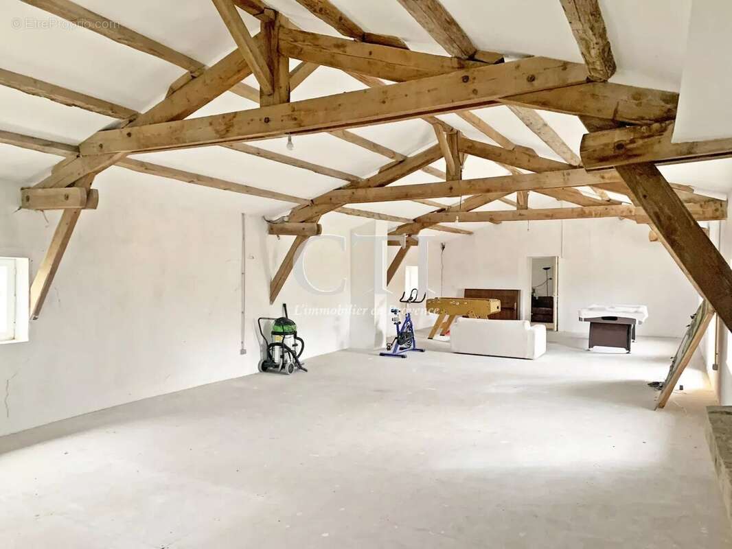 Maison à VAISON-LA-ROMAINE