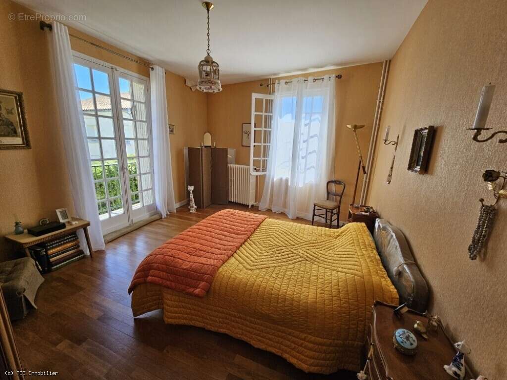 Belle Maison De Ville Avec Jardin Clos de Murs - photo 26