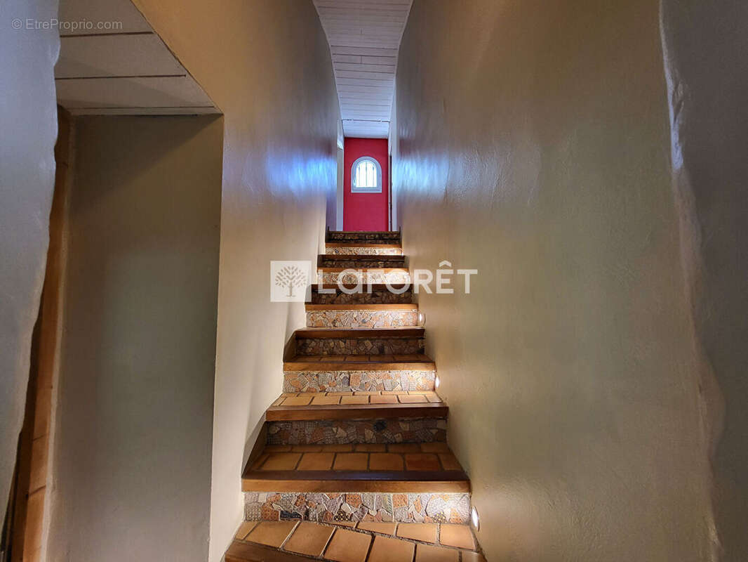 Maison à L'ISLE-SUR-LA-SORGUE