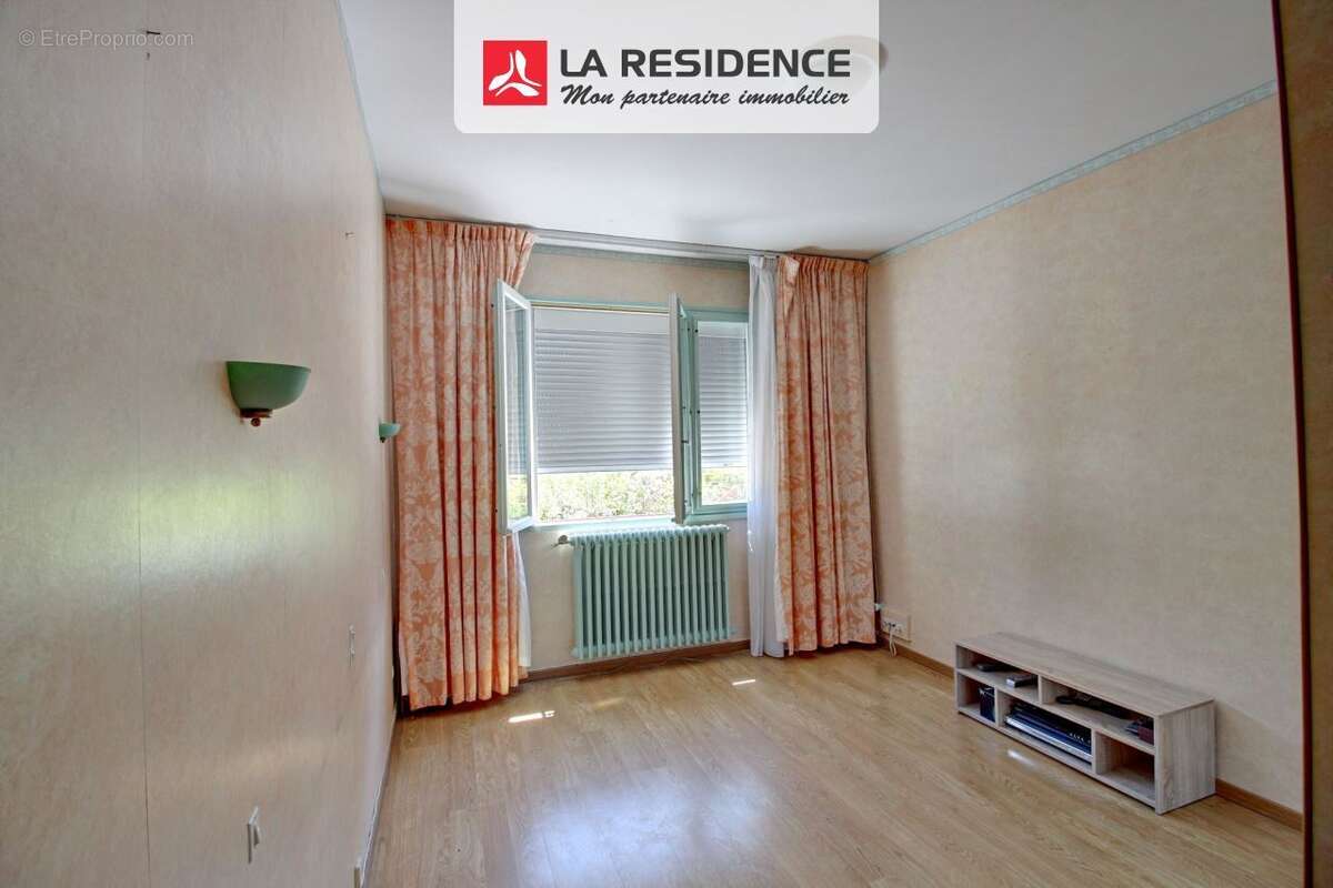 Maison à LES MUREAUX