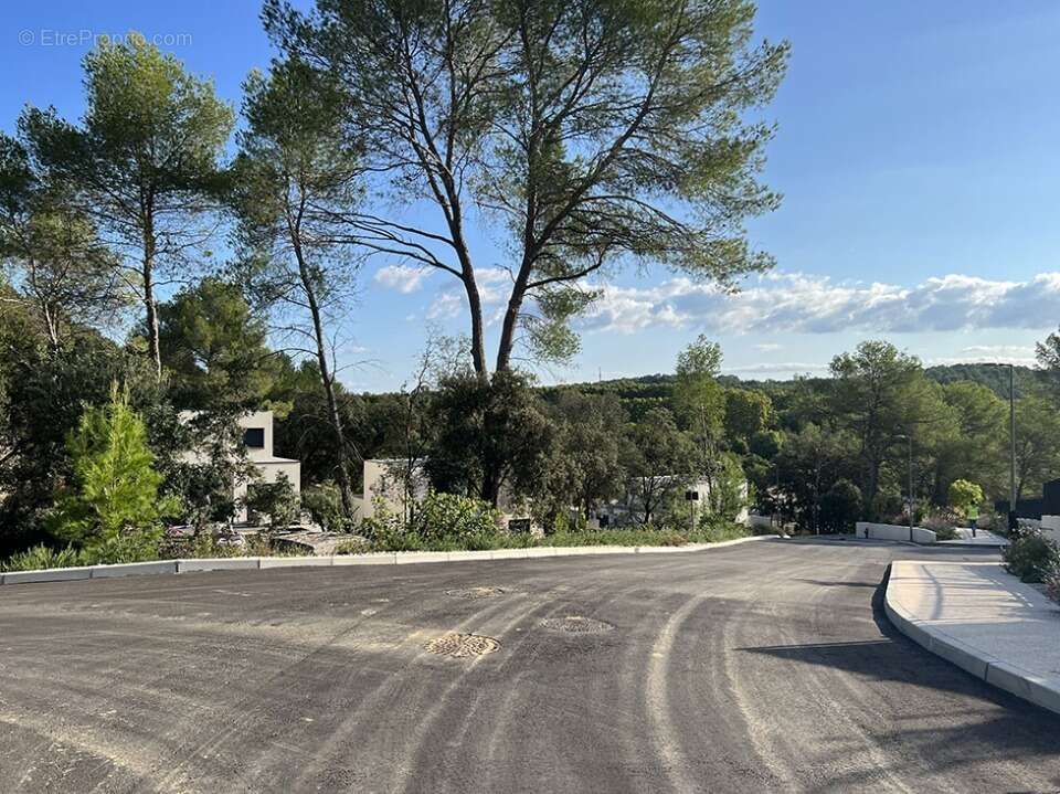 Terrain à MONTFERRIER-SUR-LEZ
