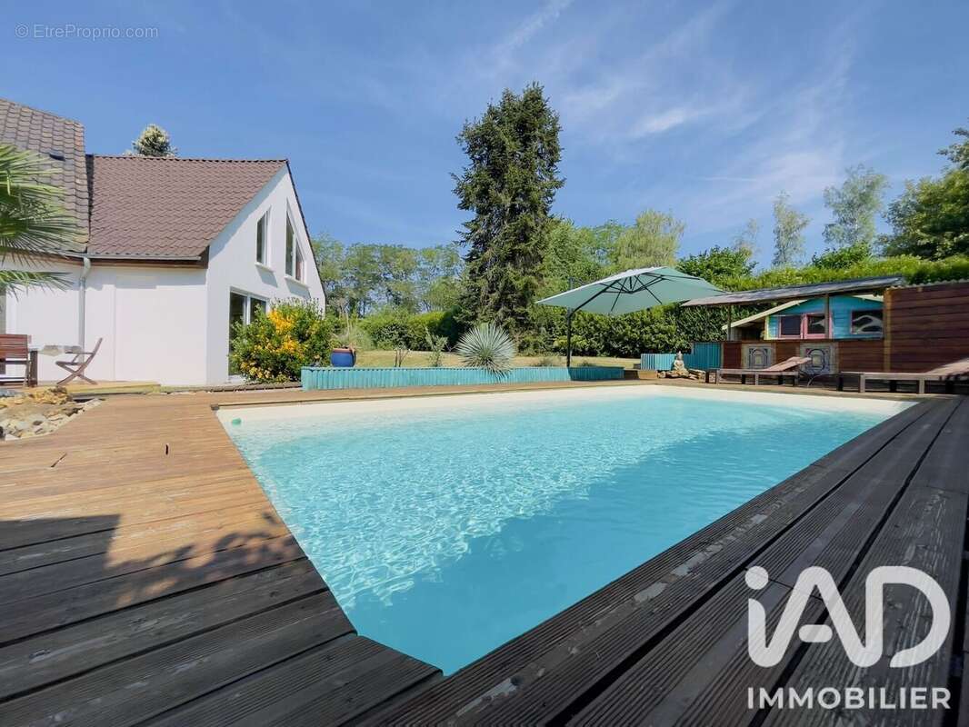 Maison 246 m² à Lesigny  - photo 3